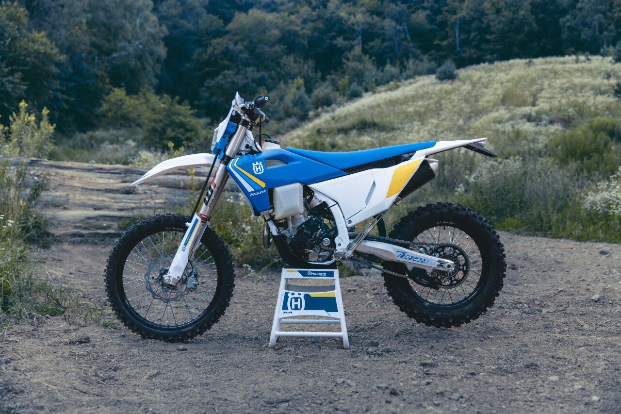 Husqvarna presenta la gamma 2025 “limited edition” Heritage 